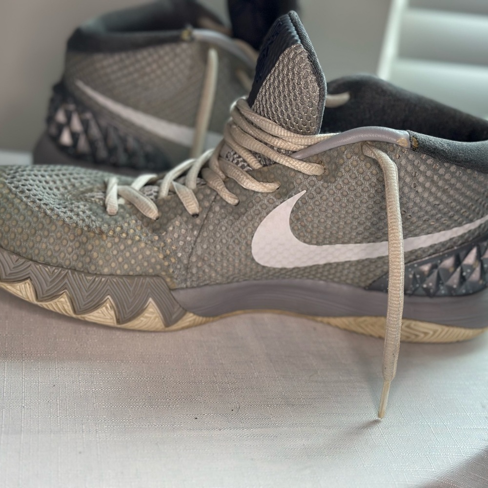 Kyrie 1 Wolf Grey by Nike